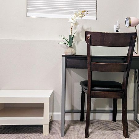 Private Guest Suite In West Bellevue Home Εξωτερικό φωτογραφία